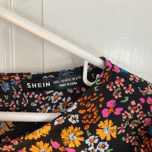 SHEIN floral dress - Picture 2 of 3